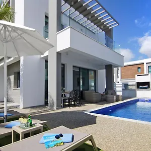  Villa Mey